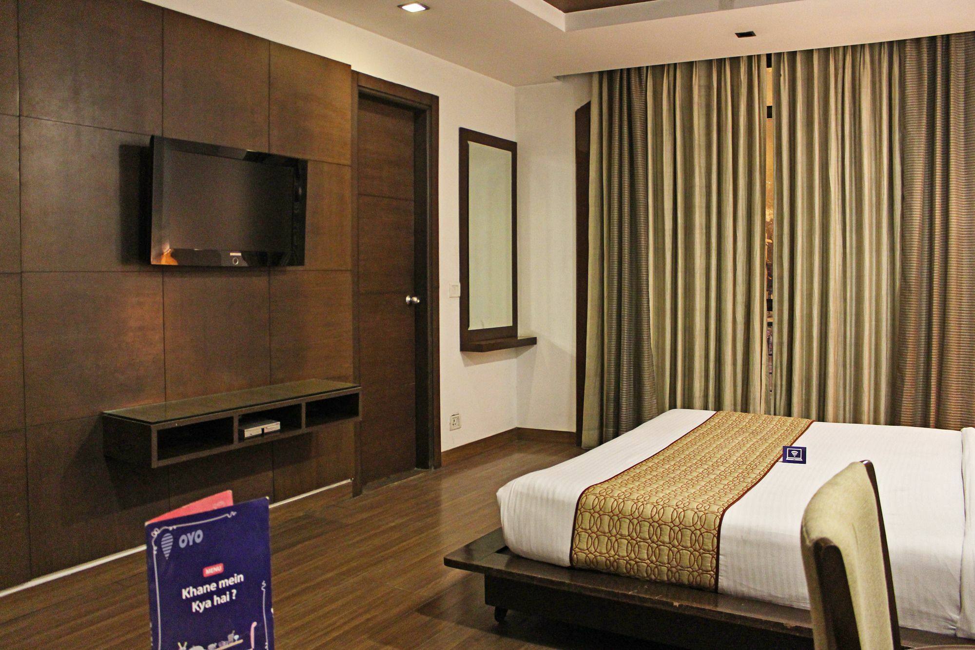 Fabexpress Le Grand Hotel New Delhi Exterior photo